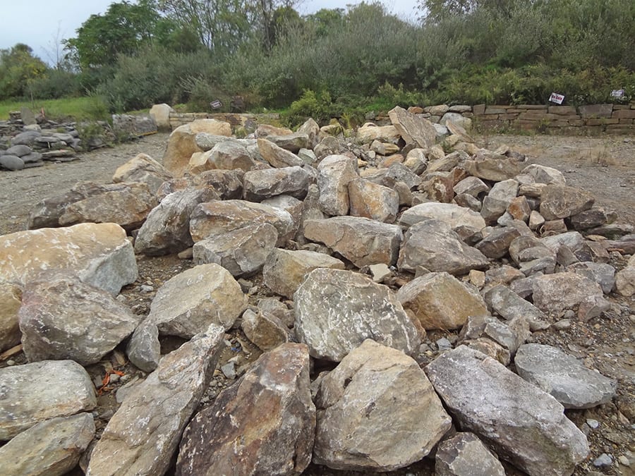 Difference Between Rocks & Boulders