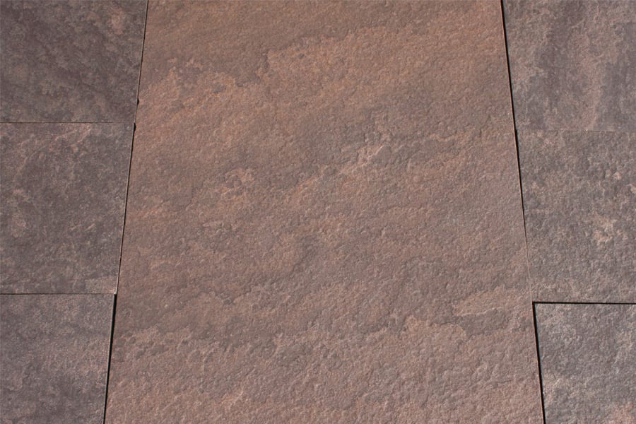 brownstone-pattern-patio-stone-closeup