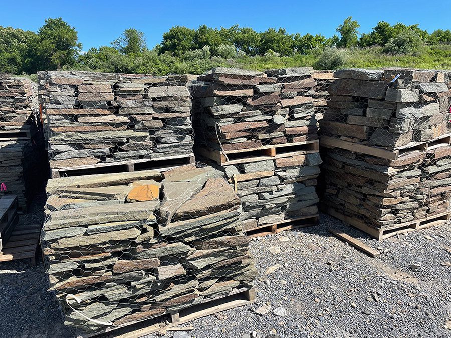 Reclaimed Apple Creek wall stone inventory at Wicki stone